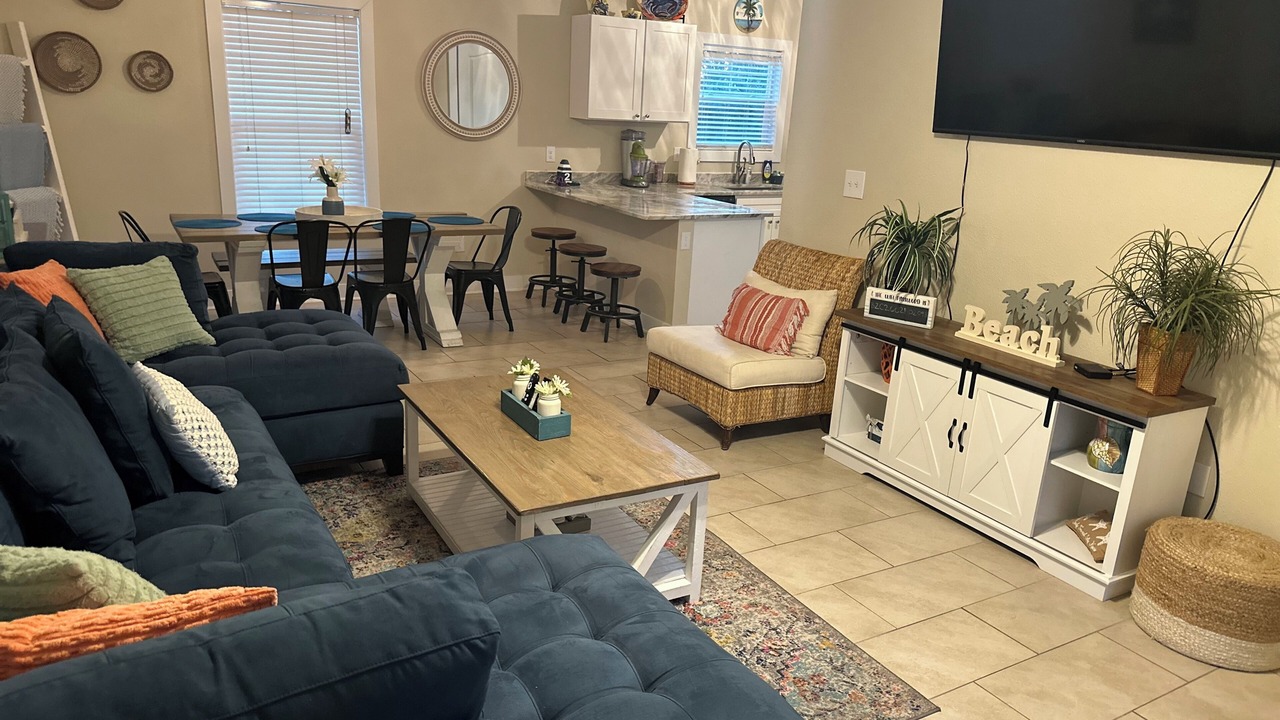 Photo of Livingroom in Ono Island