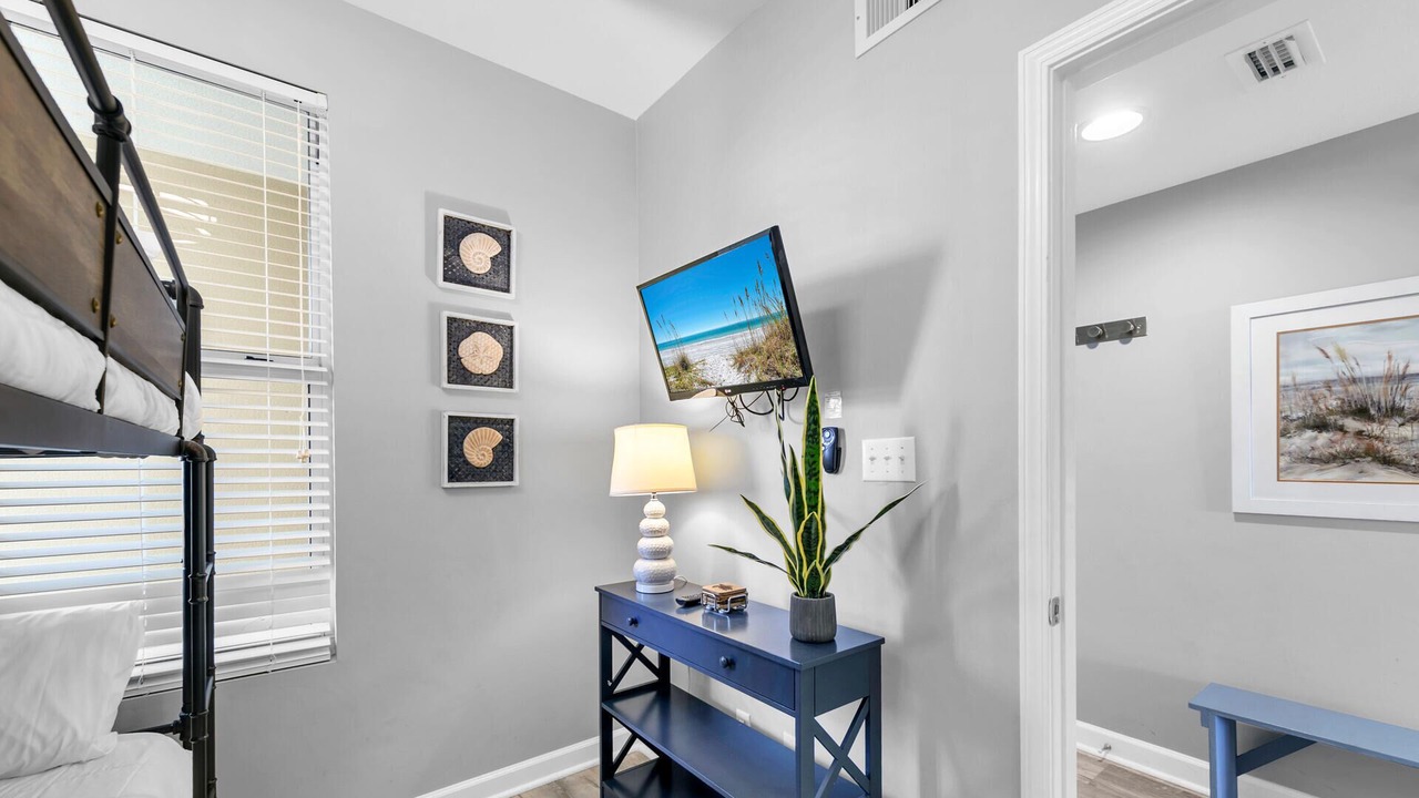 Photo of Bedroom in Long Beach
