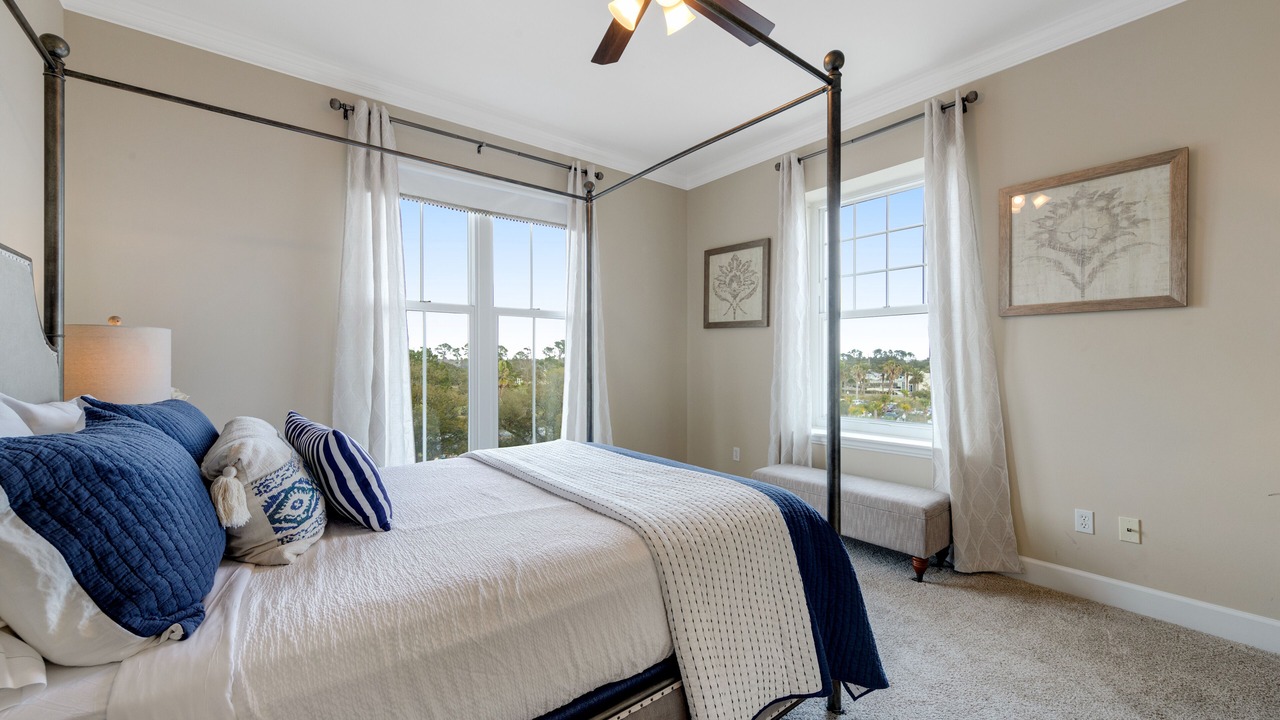 Photo of Bedroom in Upper Grand Lagoon