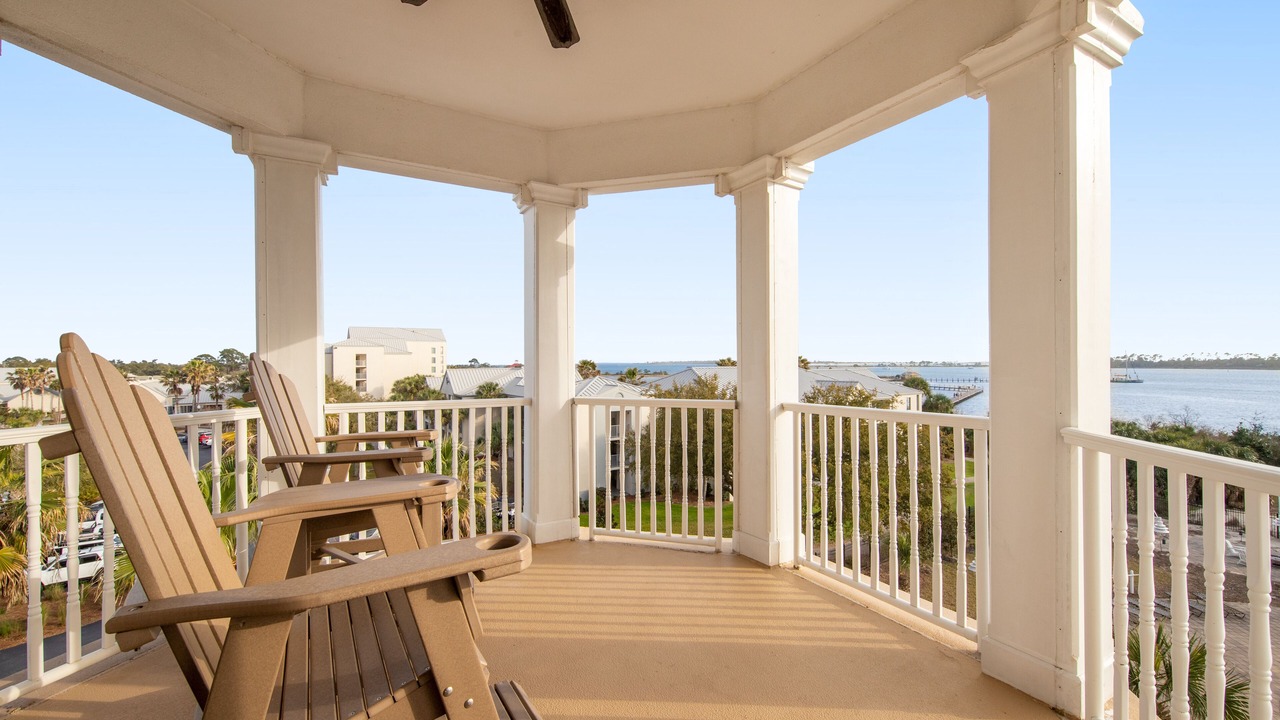 Photo of Patio Balcony in Upper Grand Lagoon