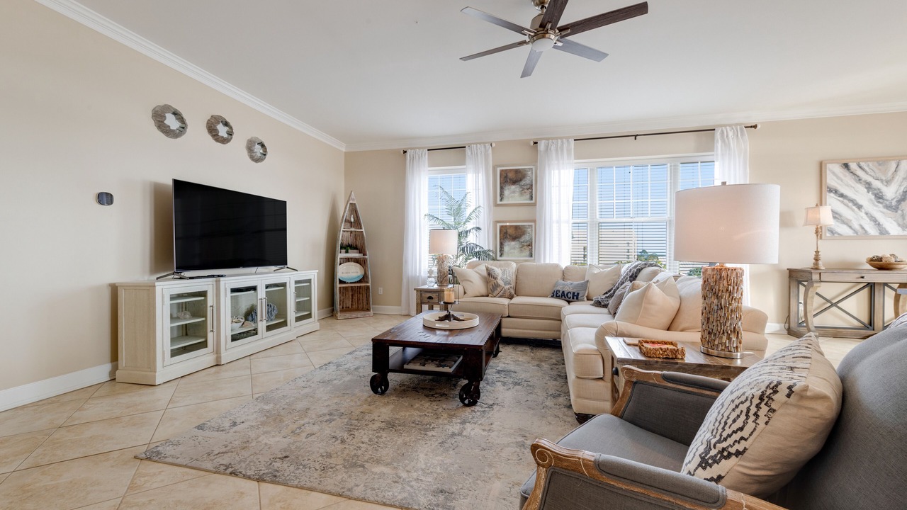 Photo of Livingroom in Upper Grand Lagoon