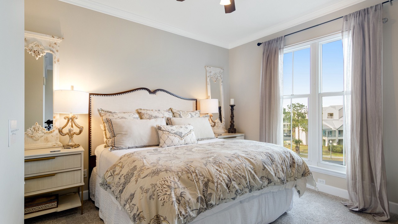 Photo of Bedroom in Upper Grand Lagoon