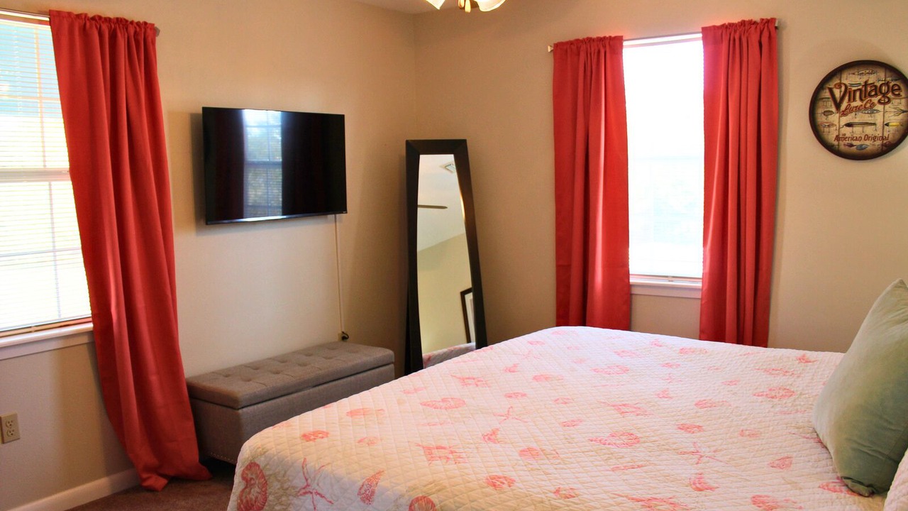 Photo of Bedroom in Shoreline Park
