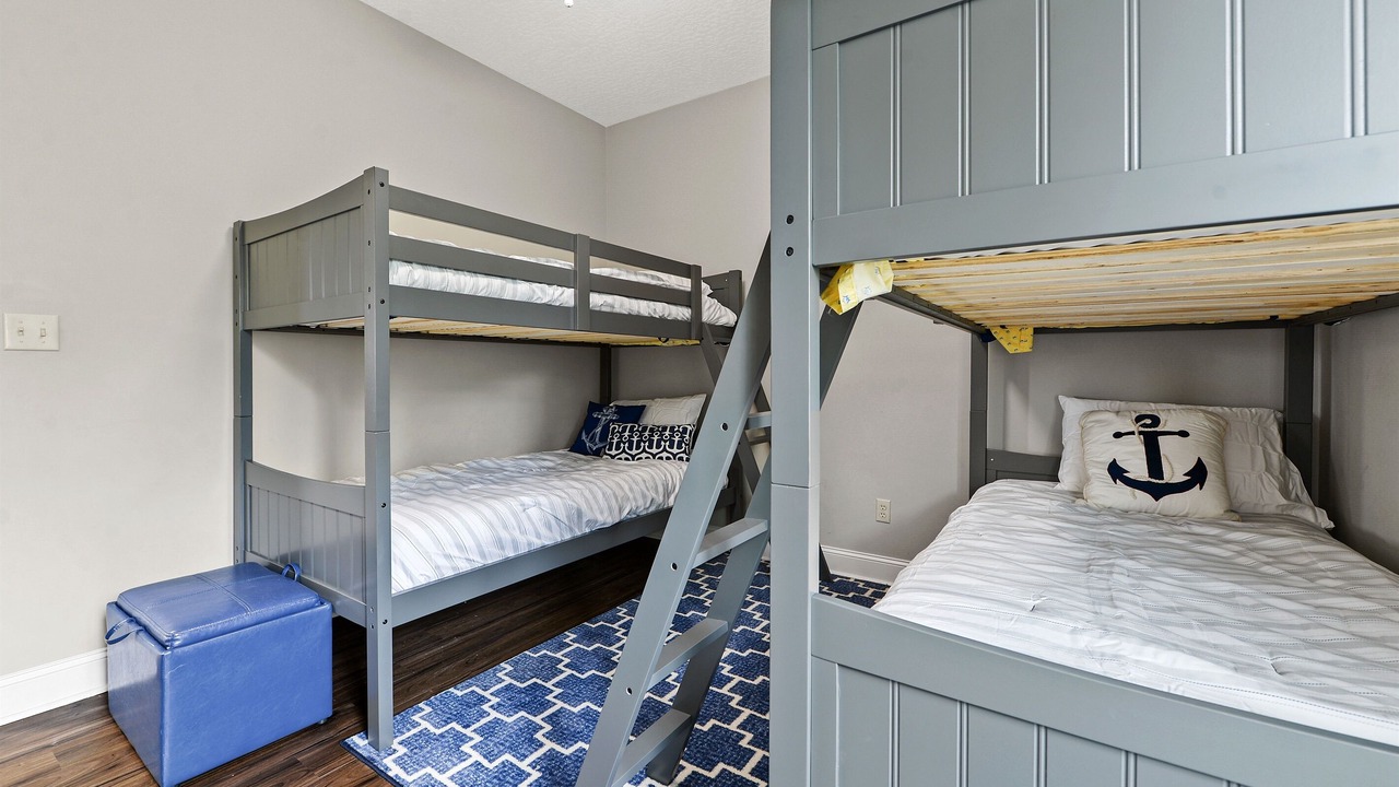 Photo of Bedroom in Waveland