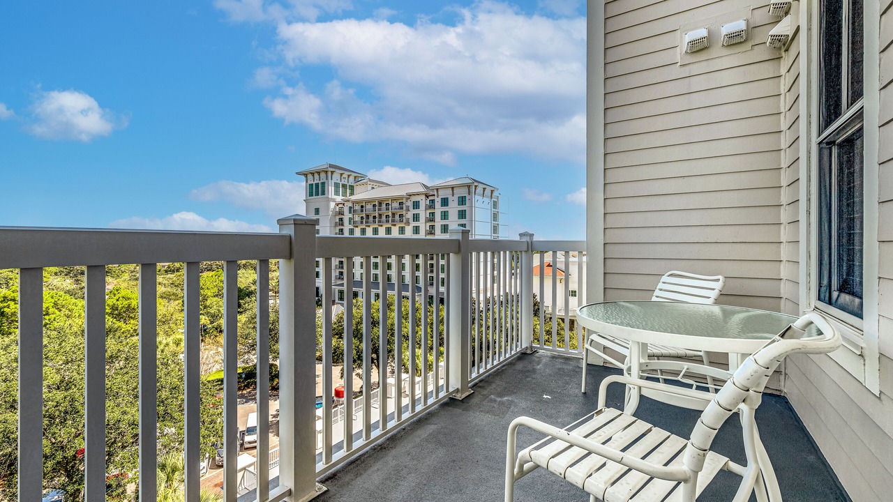 Photo of Outdoor in Baytowne Wharf
