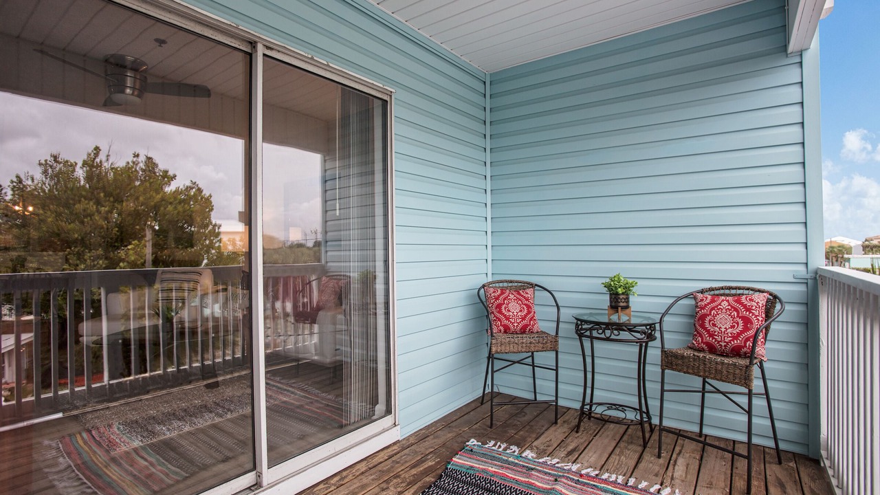 Photo of Patio Balcony in Bahama Beach