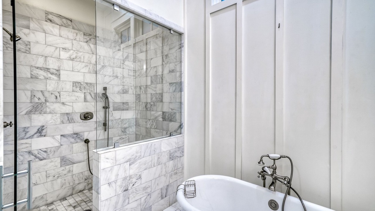 Photo of Bathroom in Forest District