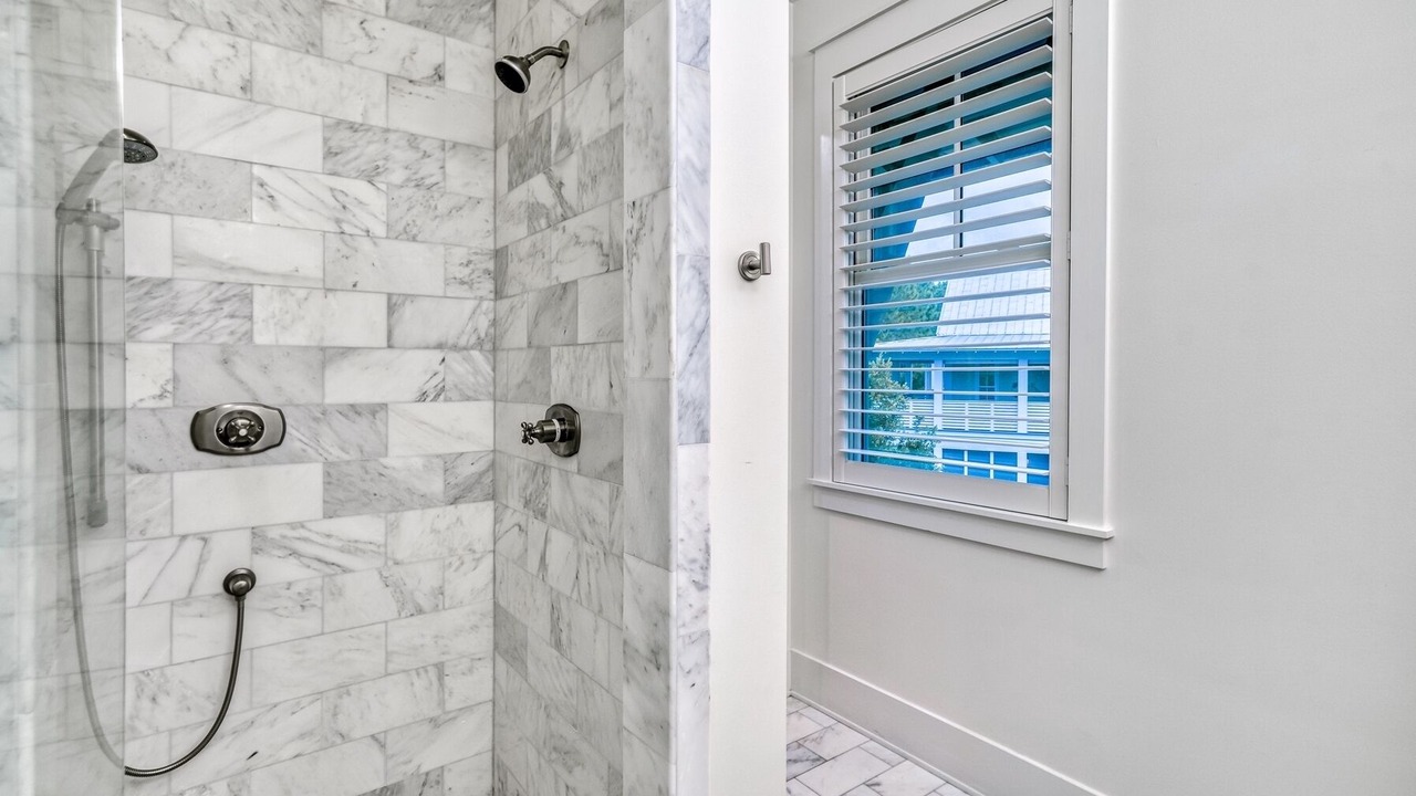 Photo of Bathroom in Forest District