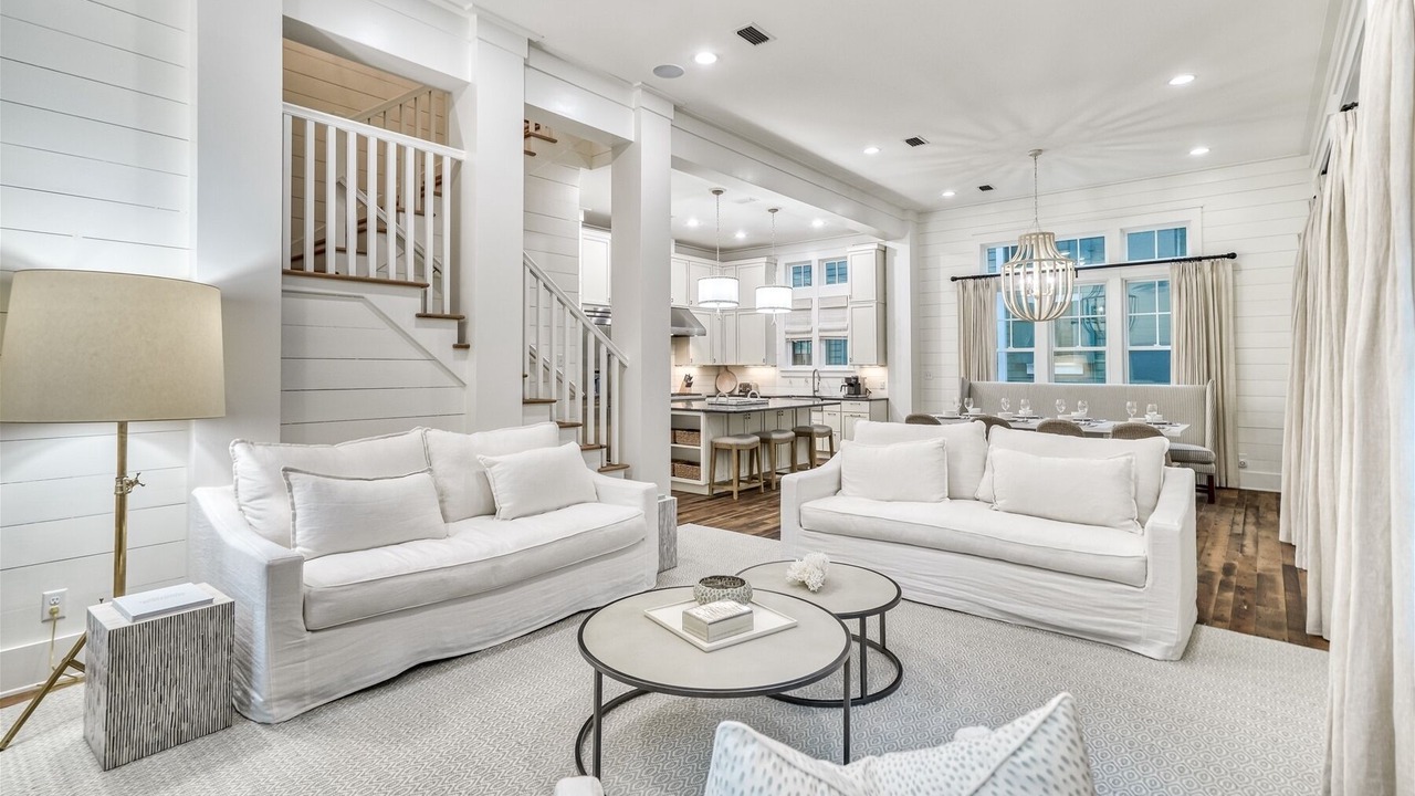 Photo of Livingroom in Forest District