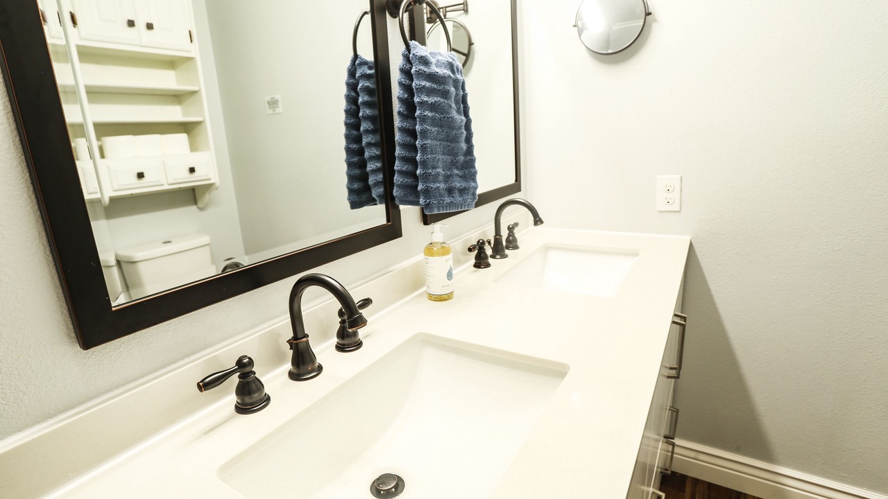 Photo of Bathroom in Emory