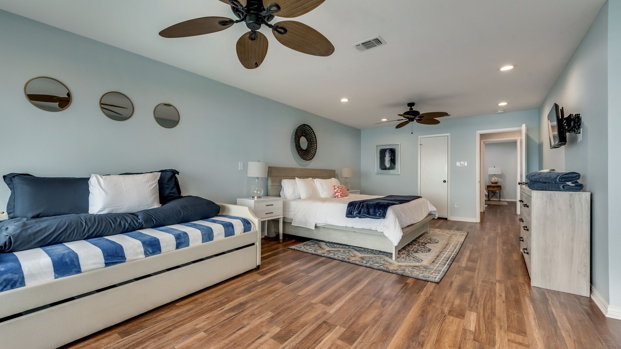 Photo of Bedroom in Emory