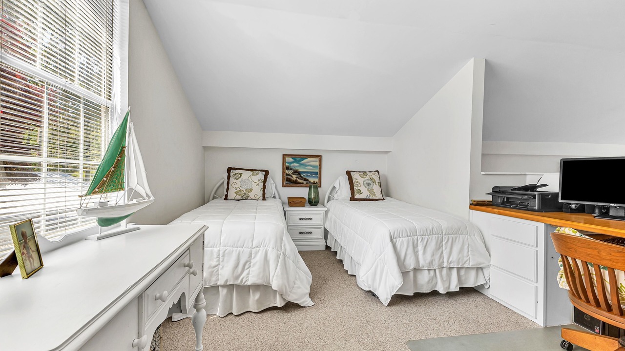 Photo of Bedroom in Pleasure Point