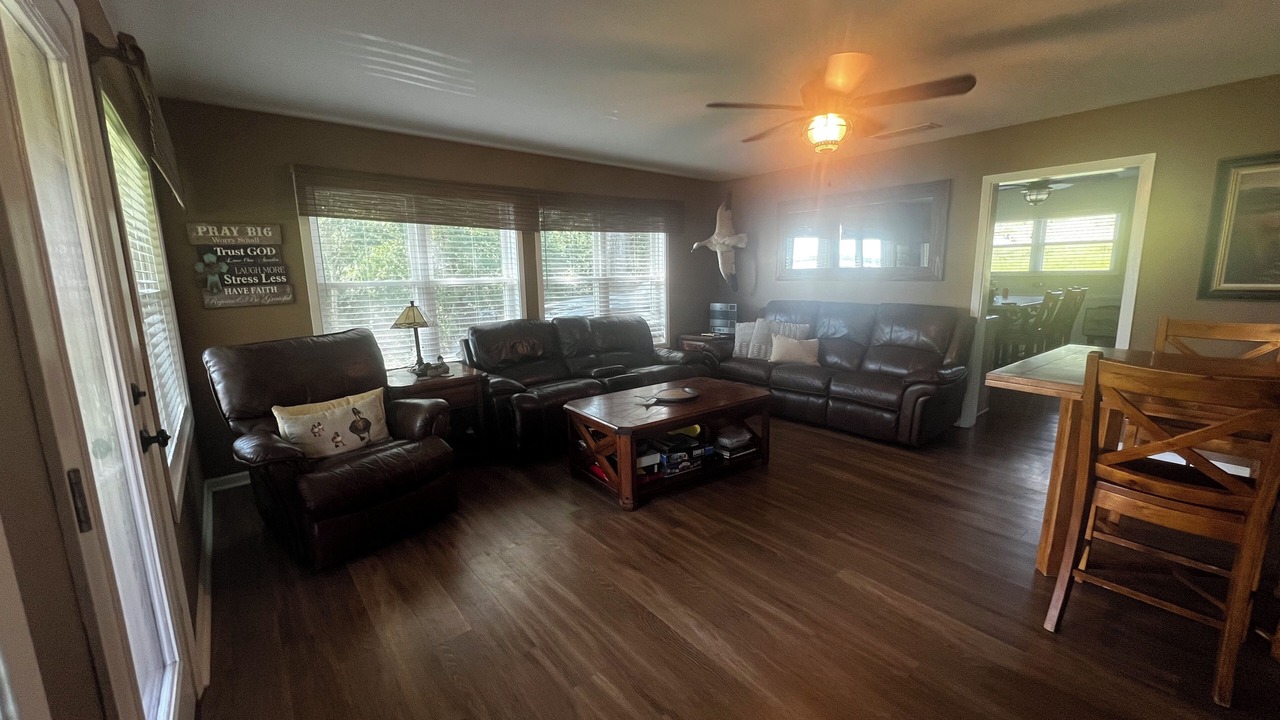 Photo of Livingroom in Jewett