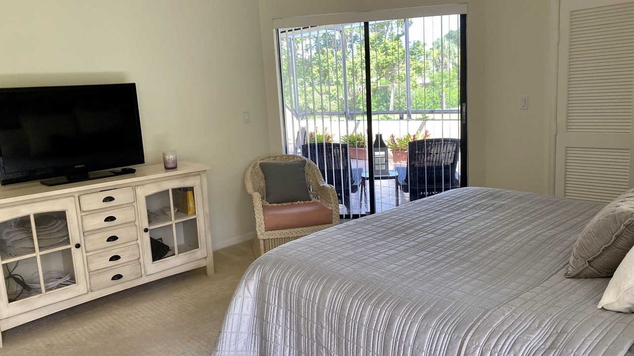 Photo of Bedroom in Pelican Bay