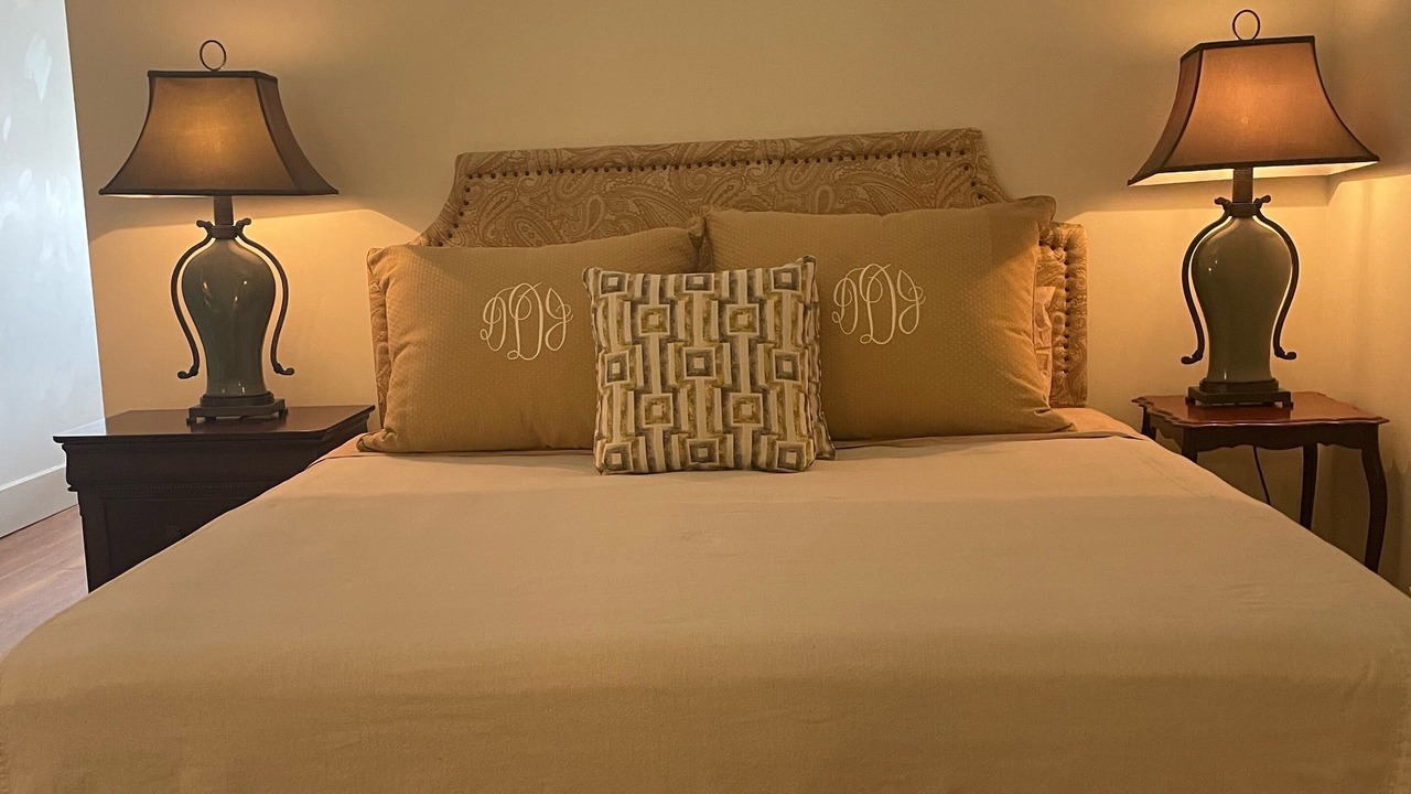 Photo of Bedroom in Downtown