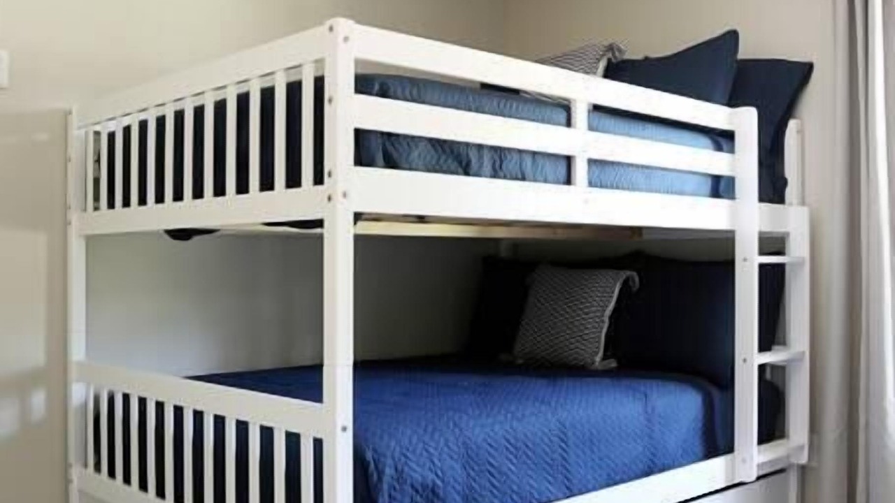 Photo of Bedroom in Dauphin Island