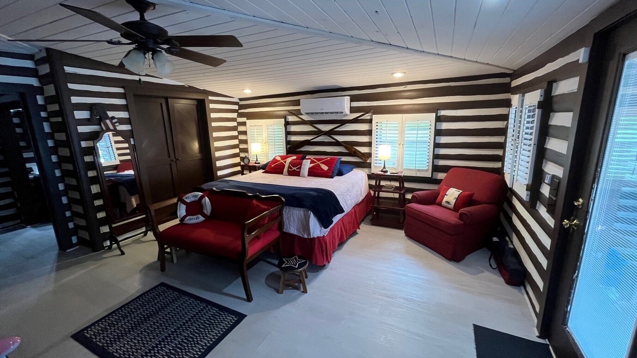 Photo of Bedroom in Laguna Beach