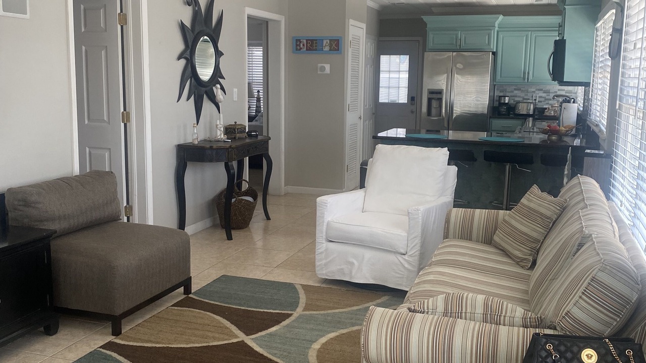Photo of Livingroom in Kiska Beach