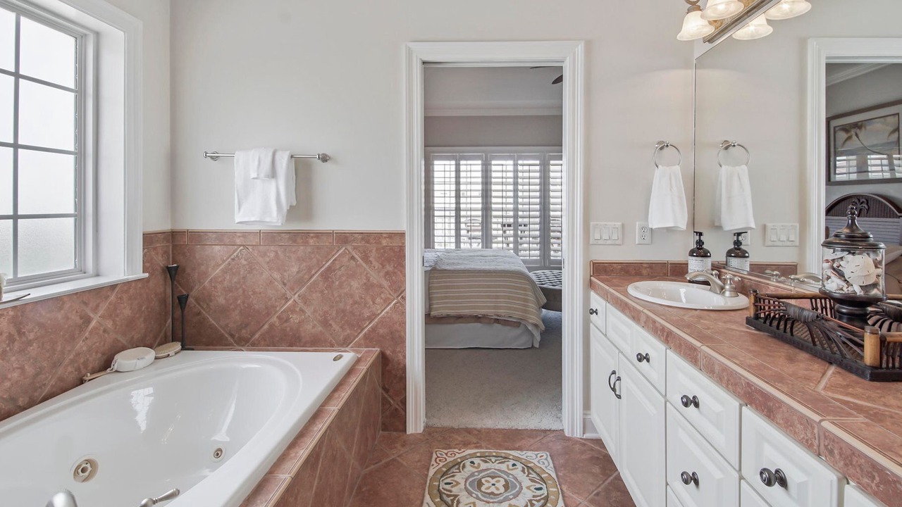 Photo of Bathroom in Riviera Beach