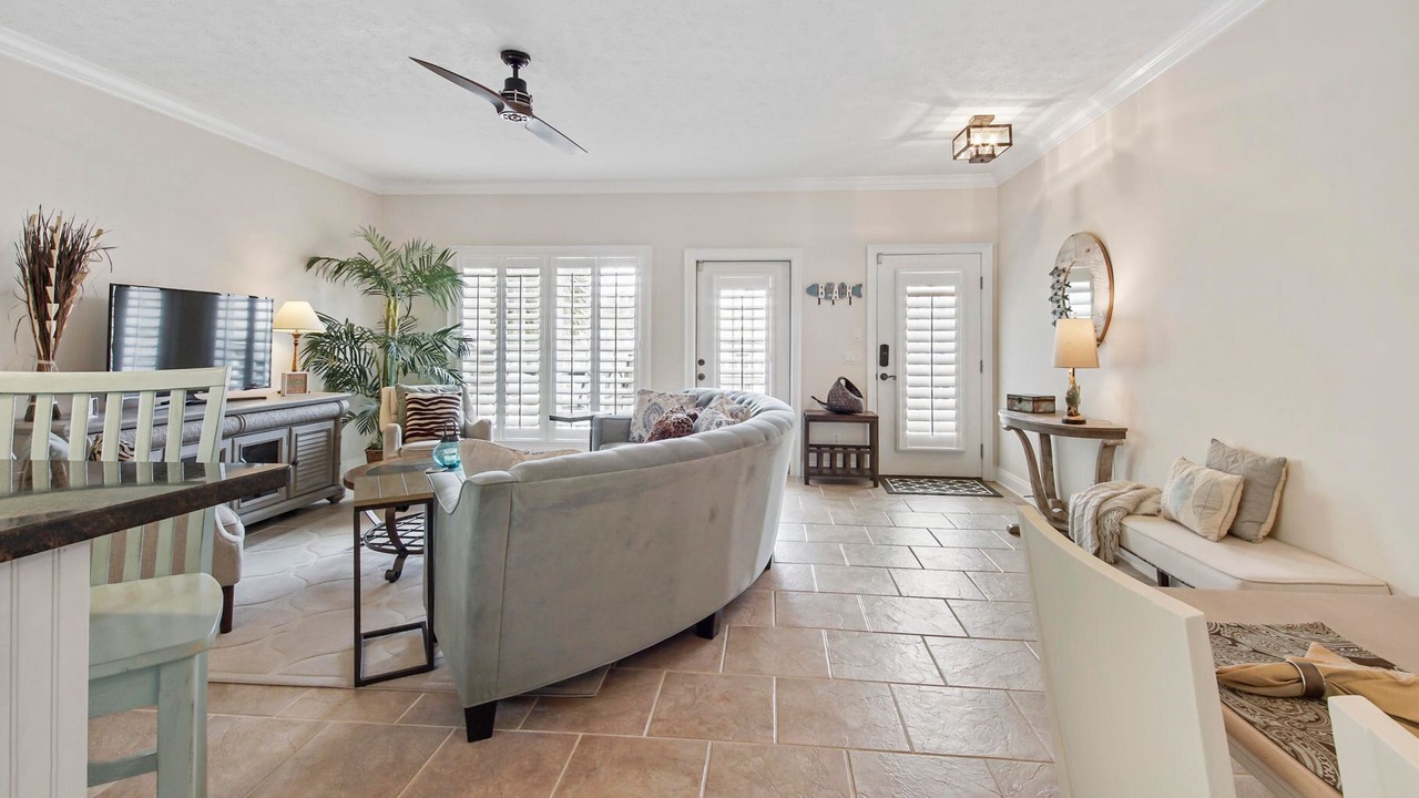 Photo of Bedroom in Riviera Beach