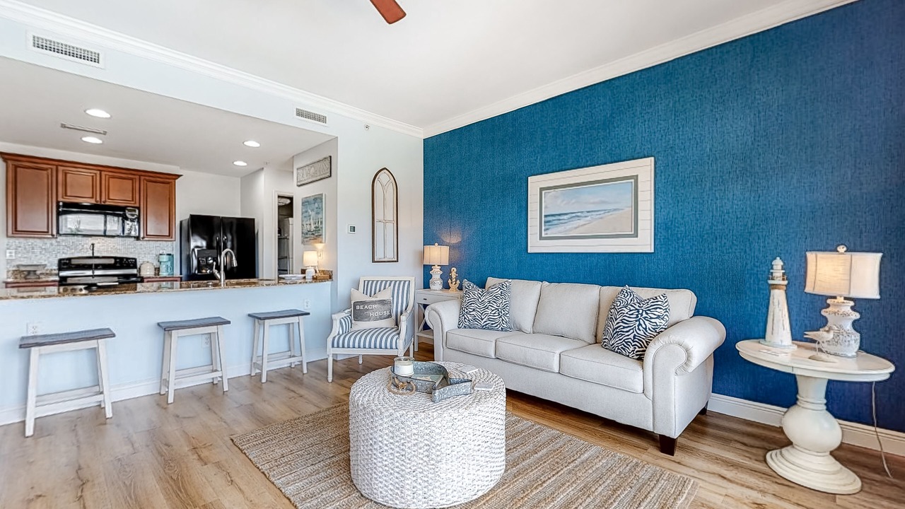 Photo of Livingroom in Upper Grand Lagoon