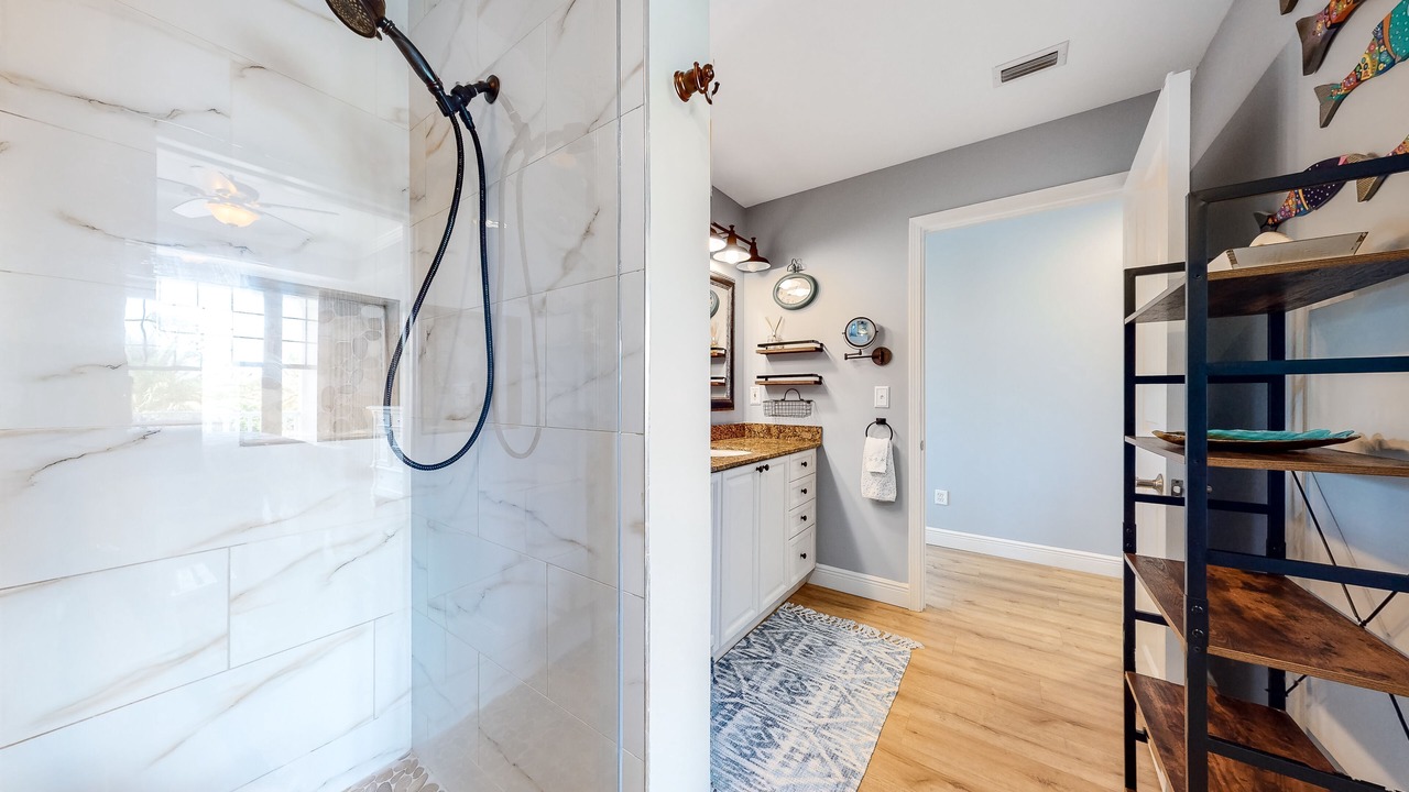 Photo of Bathroom in Upper Grand Lagoon