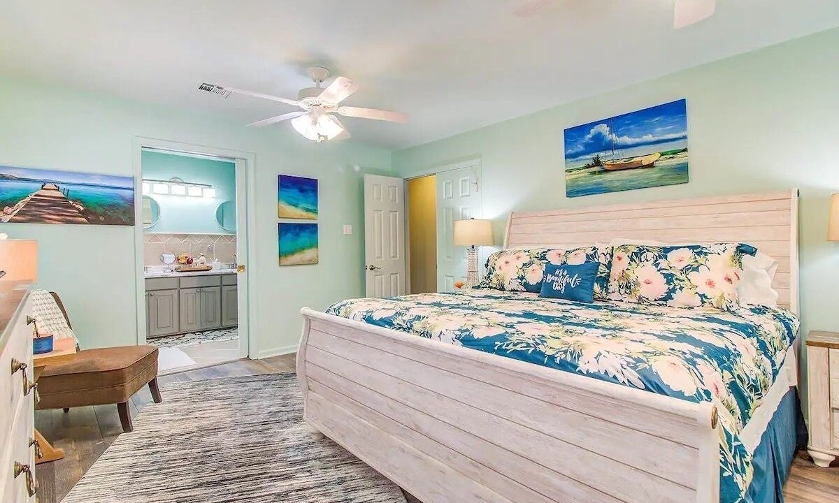 Photo of Bedroom in Shoreline Park