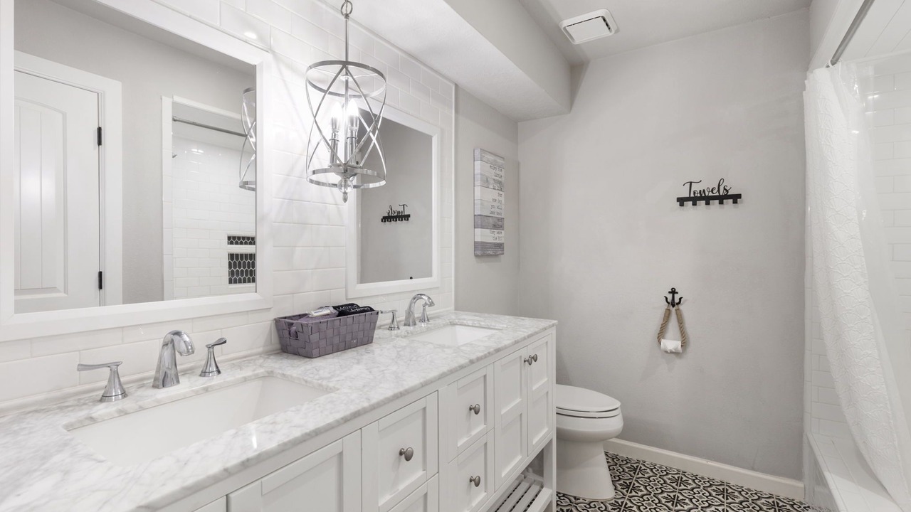 Photo of Bathroom in April Sound