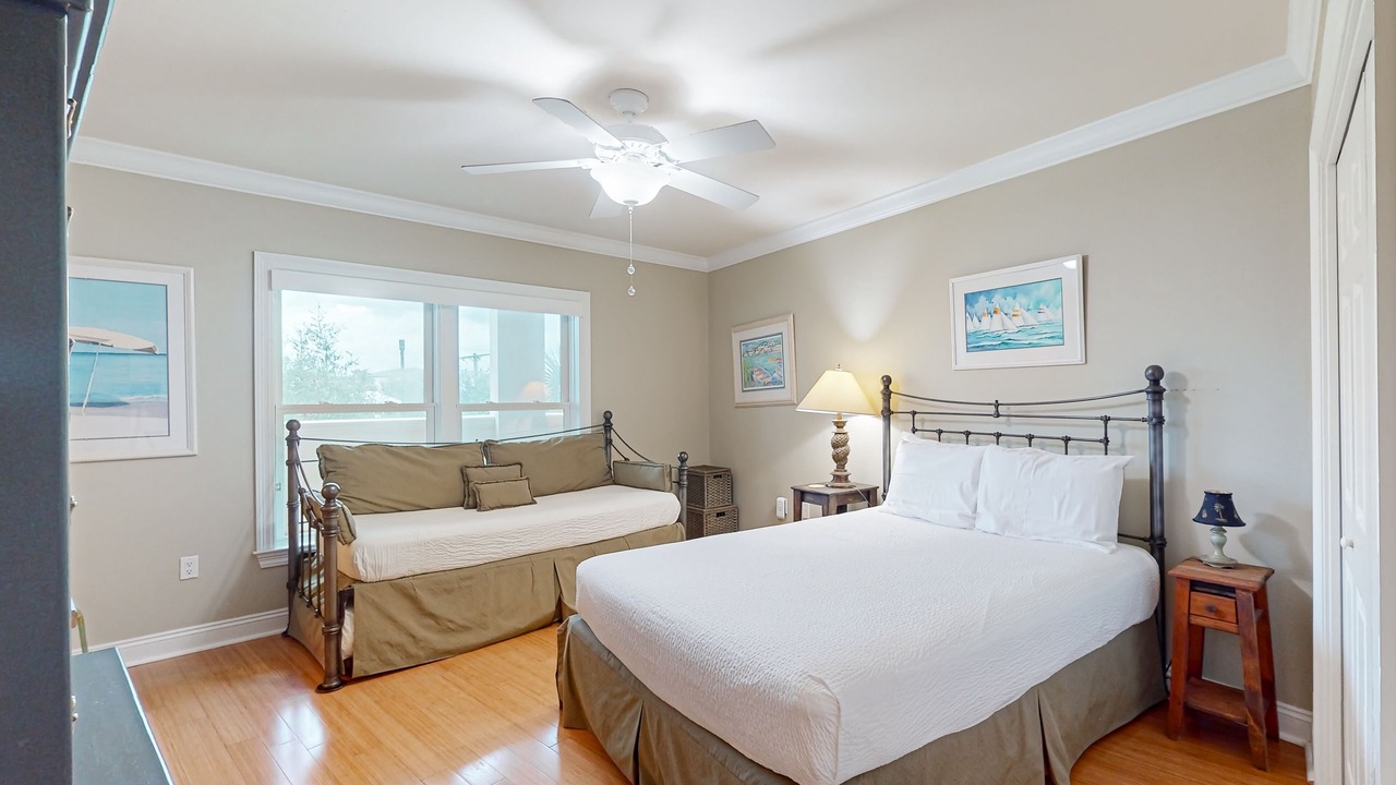 Photo of Bedroom in Santa Rosa Beach