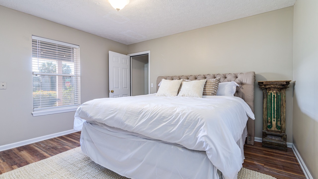 Photo of Bedroom in Laguna Beach Estates