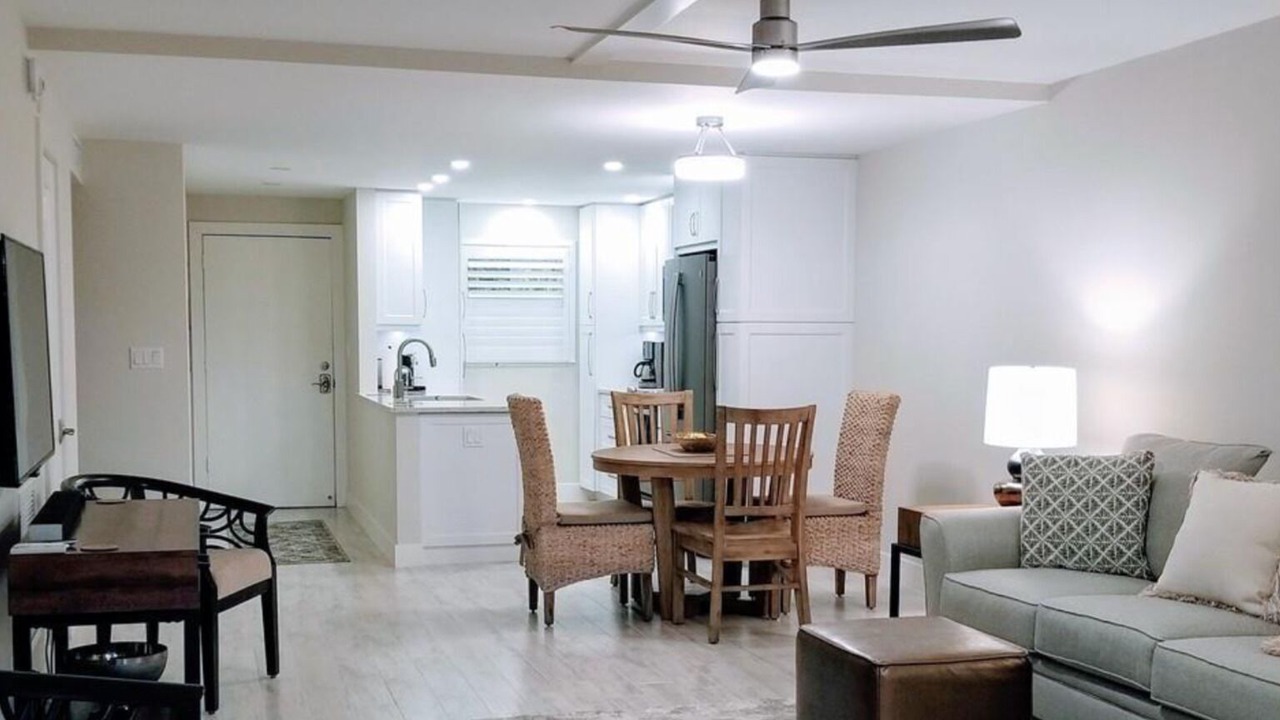 Photo of Livingroom in Park Shore