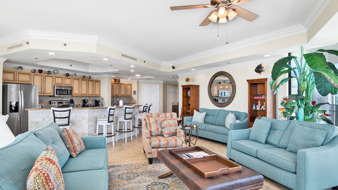 Photo of Livingroom in Orange Beach East