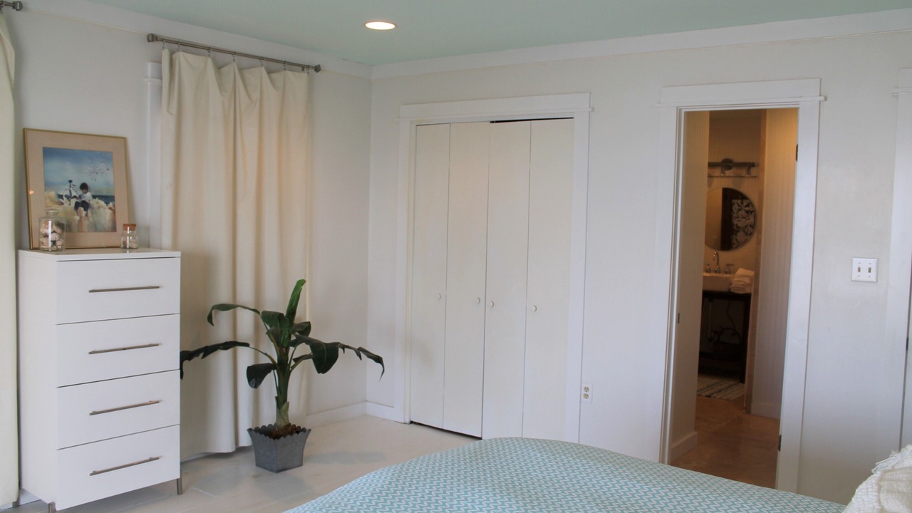 Photo of Bedroom in Silver Cay