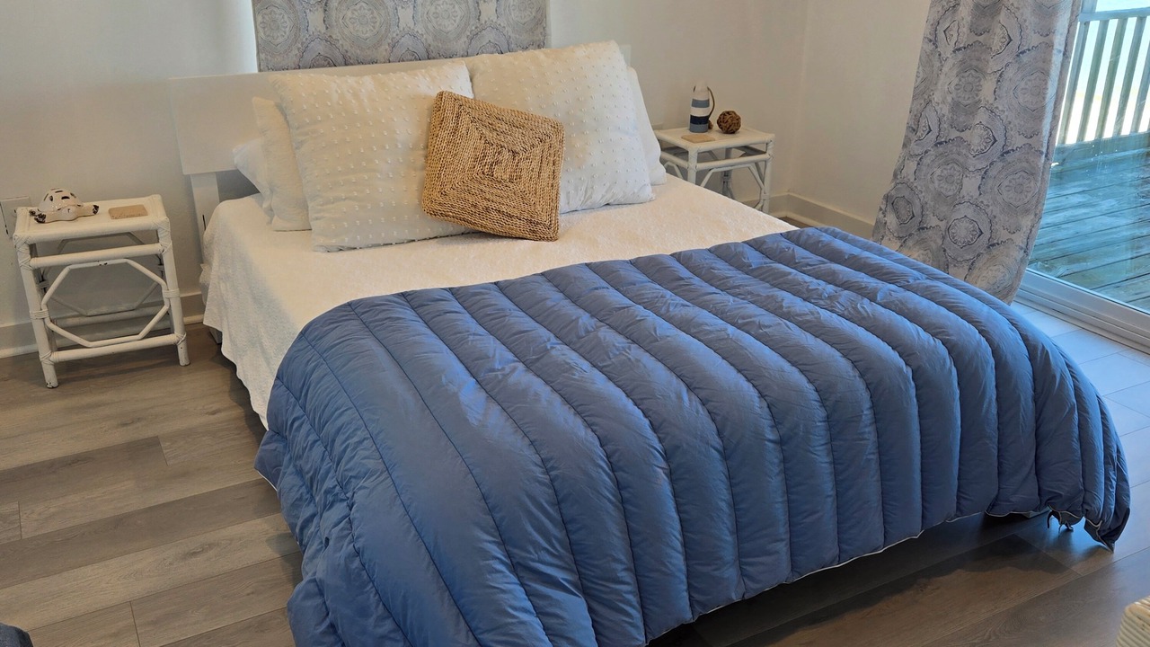 Photo of Bedroom in Silver Cay