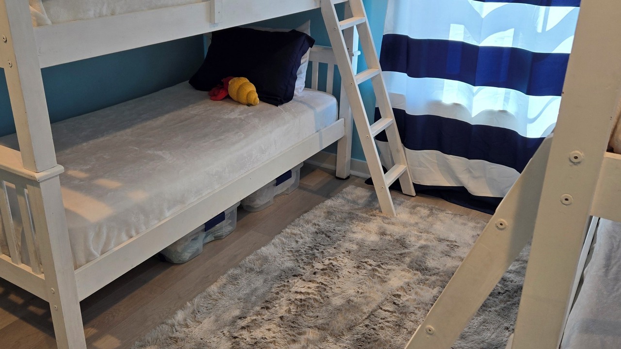 Photo of Bedroom in Silver Cay