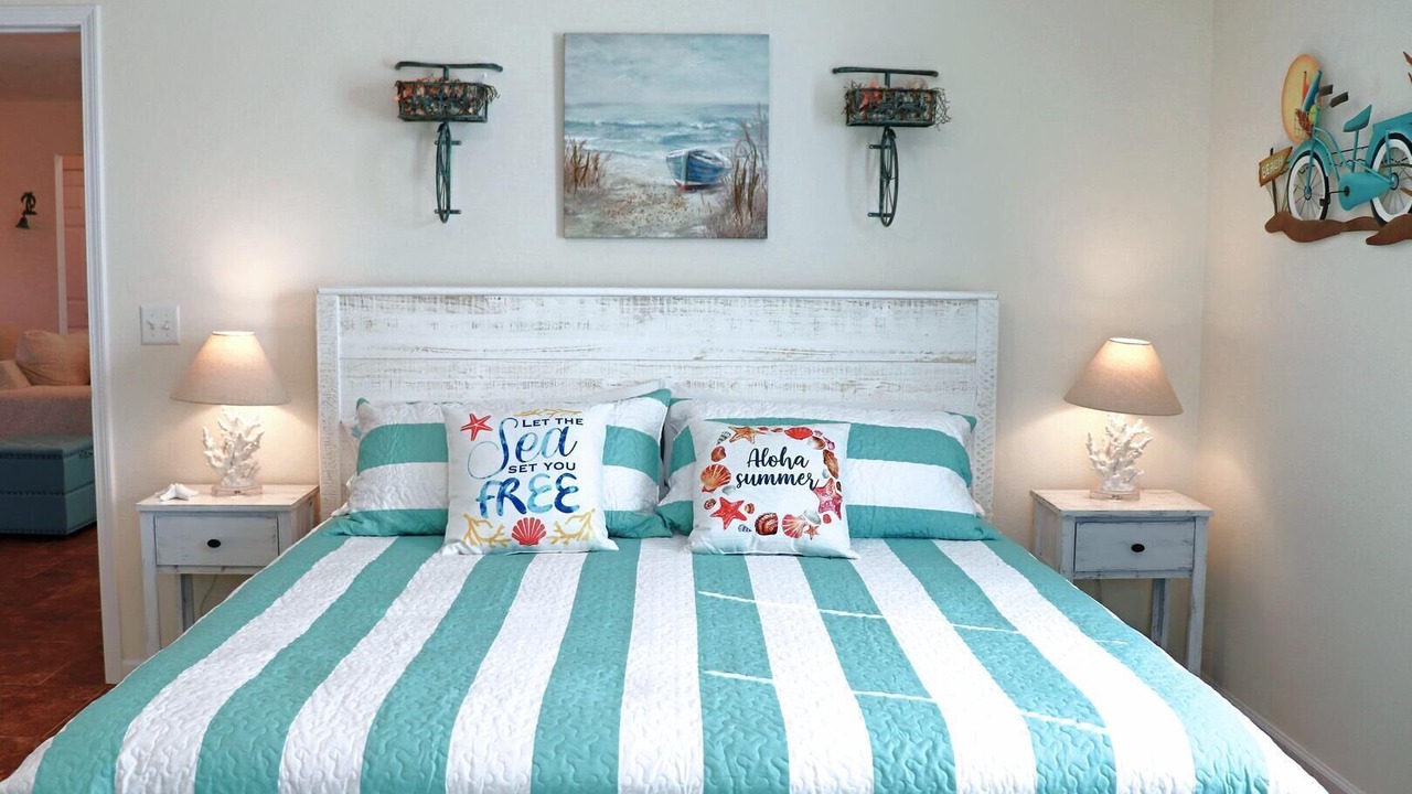 Photo of Bedroom in Mexico Beach