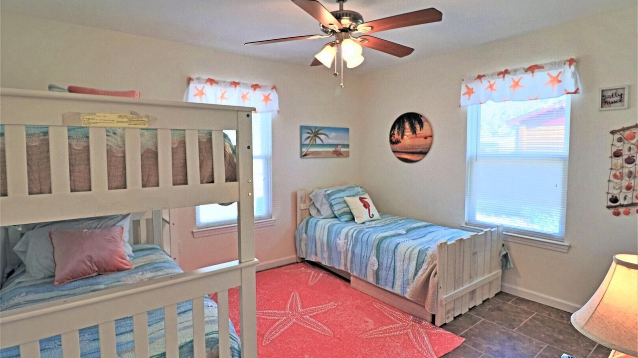 Photo of Bedroom in Mexico Beach