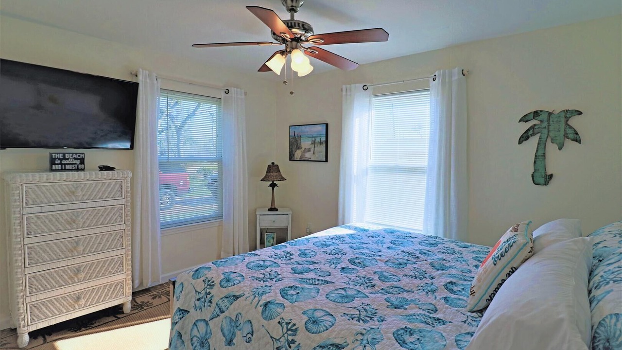 Photo of Bedroom in Mexico Beach