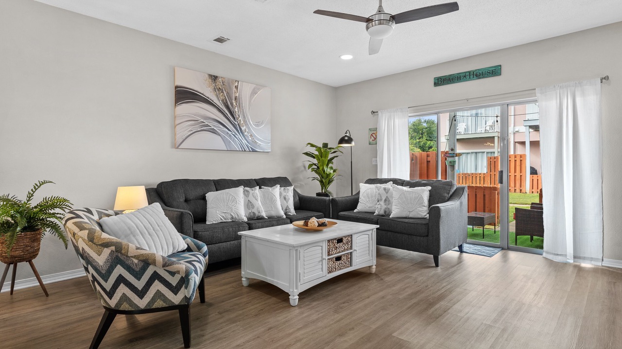 Photo of Livingroom in Miramar Beach