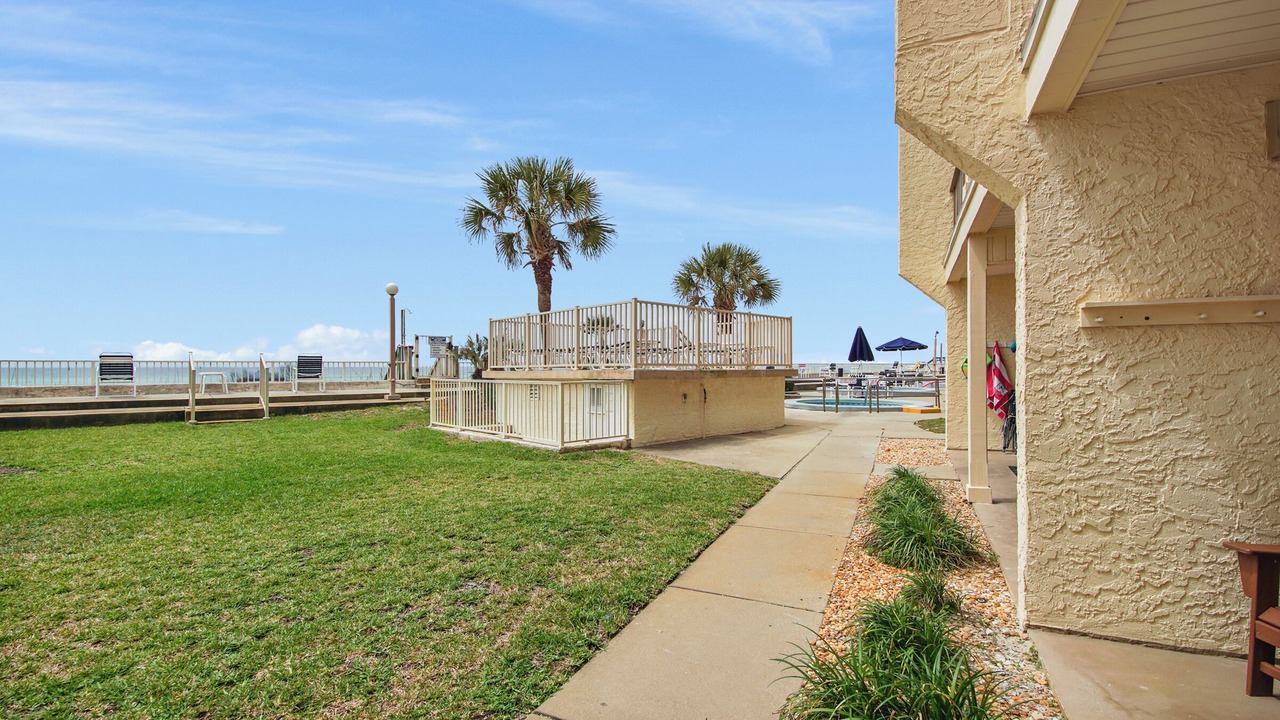 Photo of Patio Balcony in Fort Bay