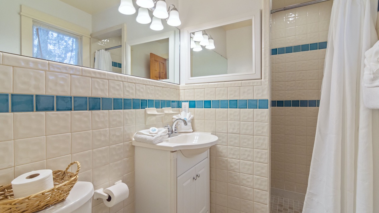 Photo of Bathroom in Seaside