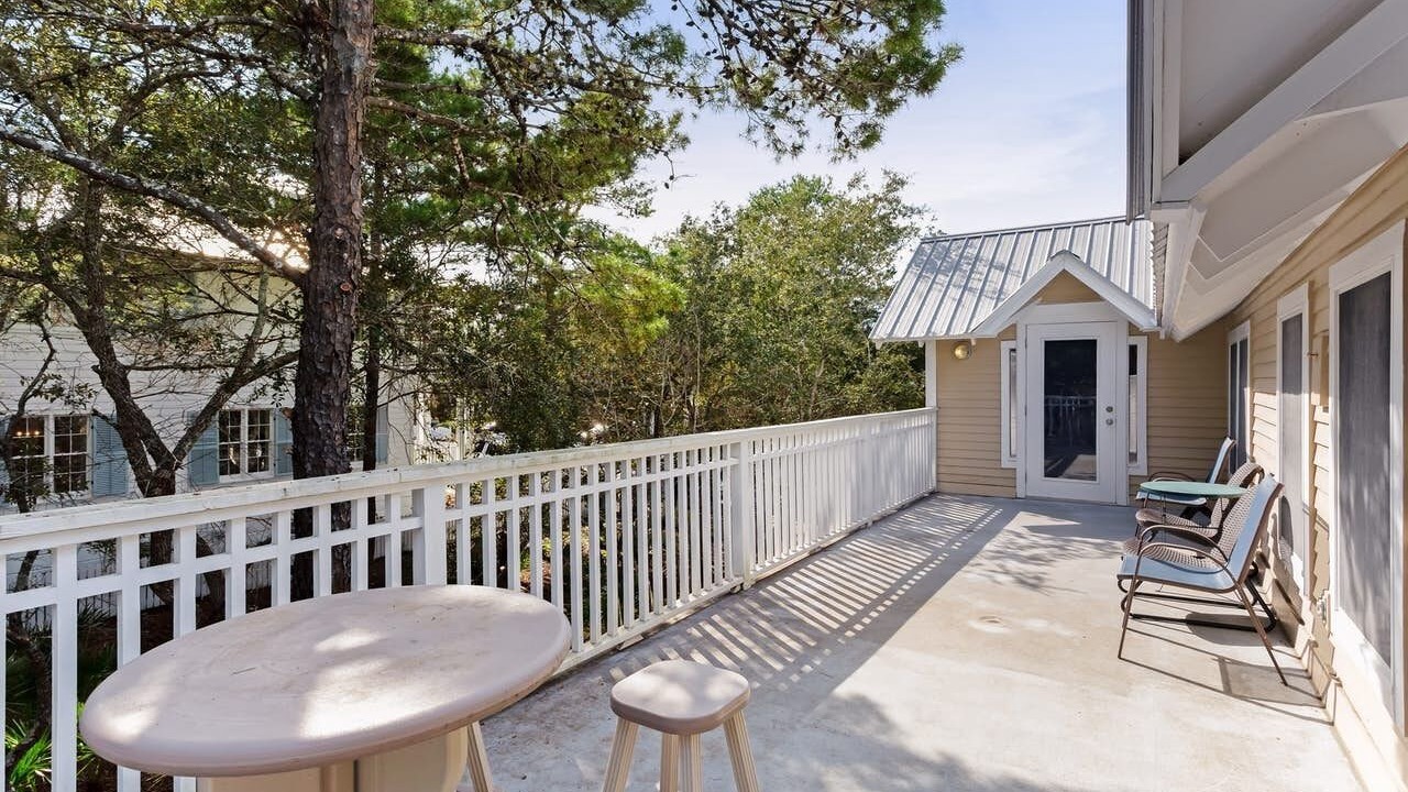 Photo of Patio Balcony in Seaside