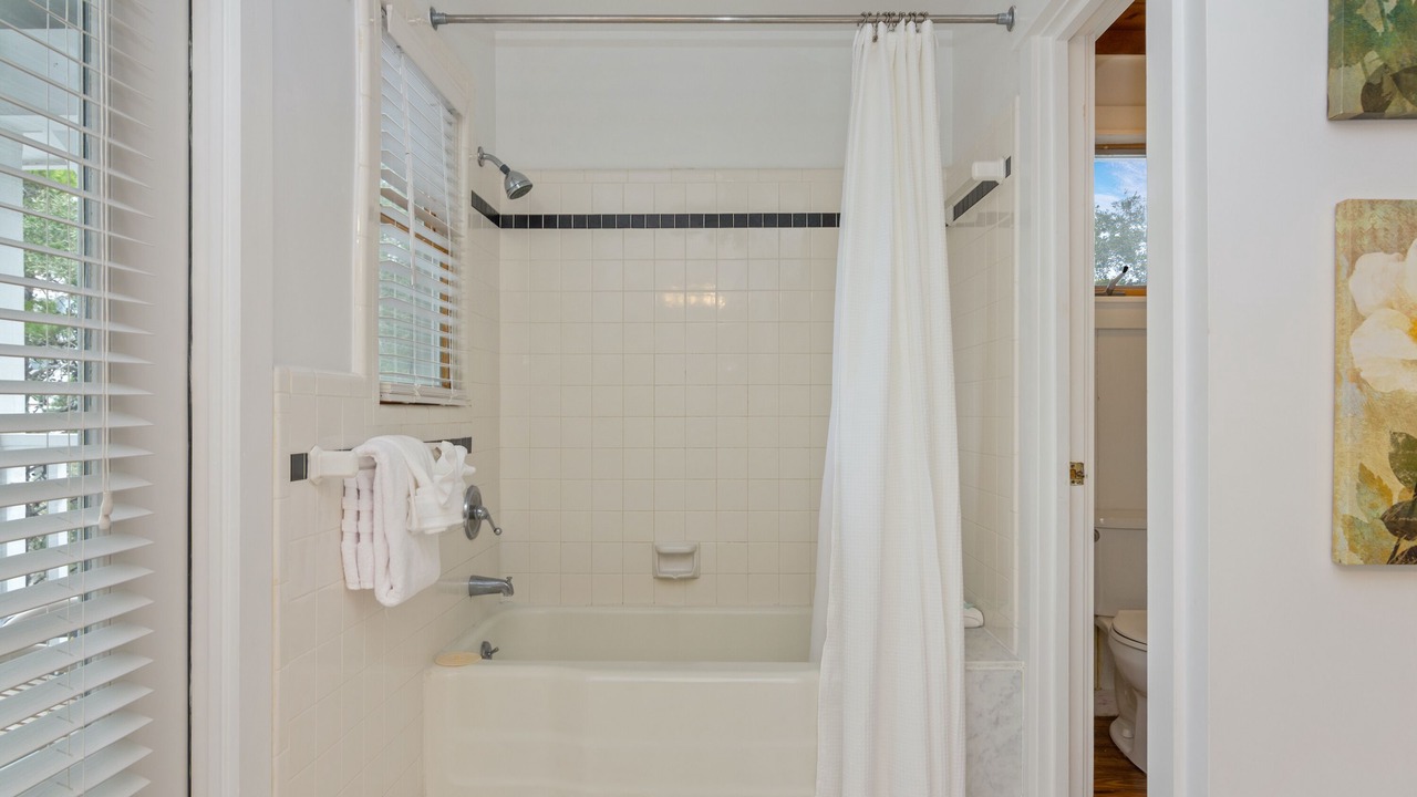 Photo of Bathroom in Seaside