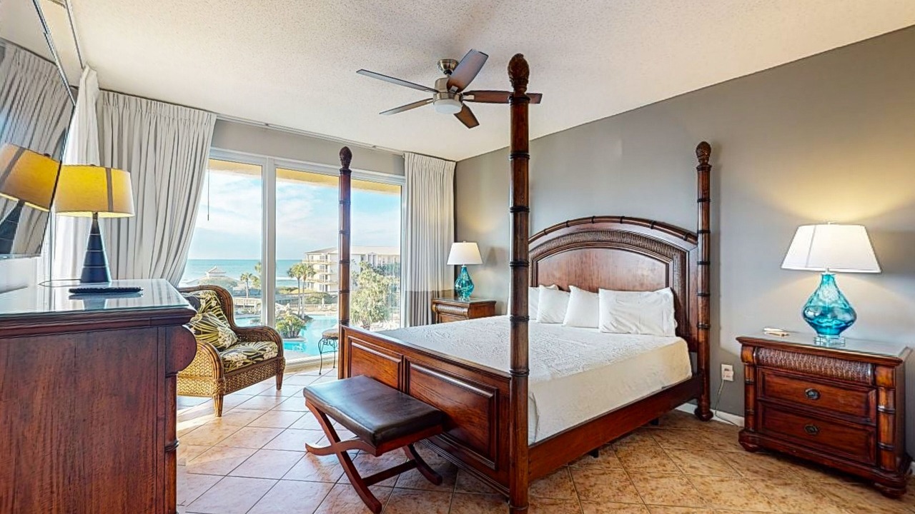 Photo of Bedroom in Rosemary Beach