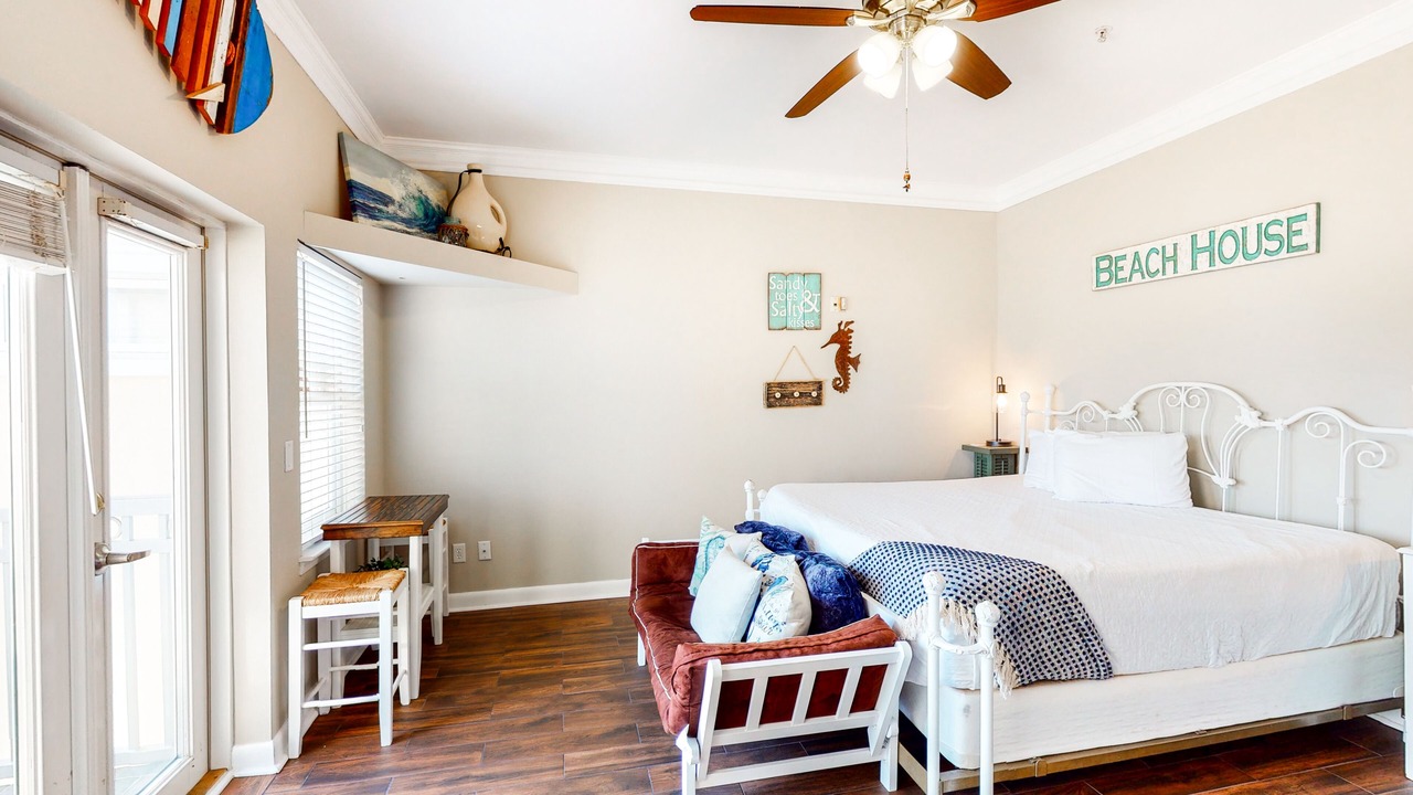 Photo of Bedroom in Gulf Place