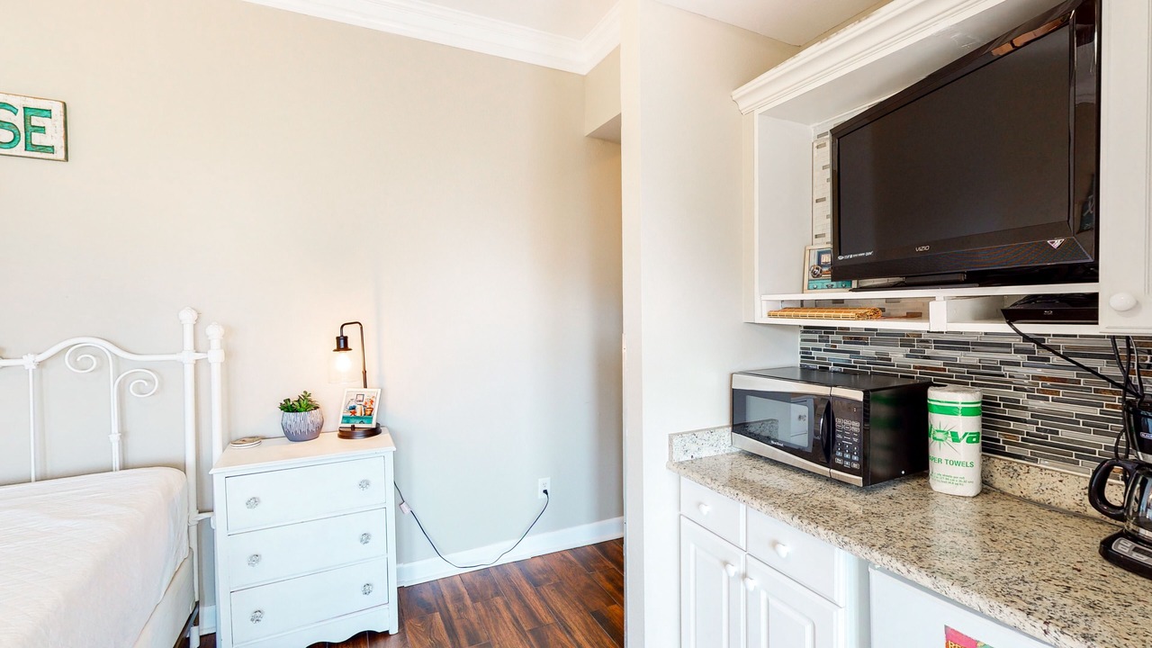 Photo of Bedroom in Gulf Place