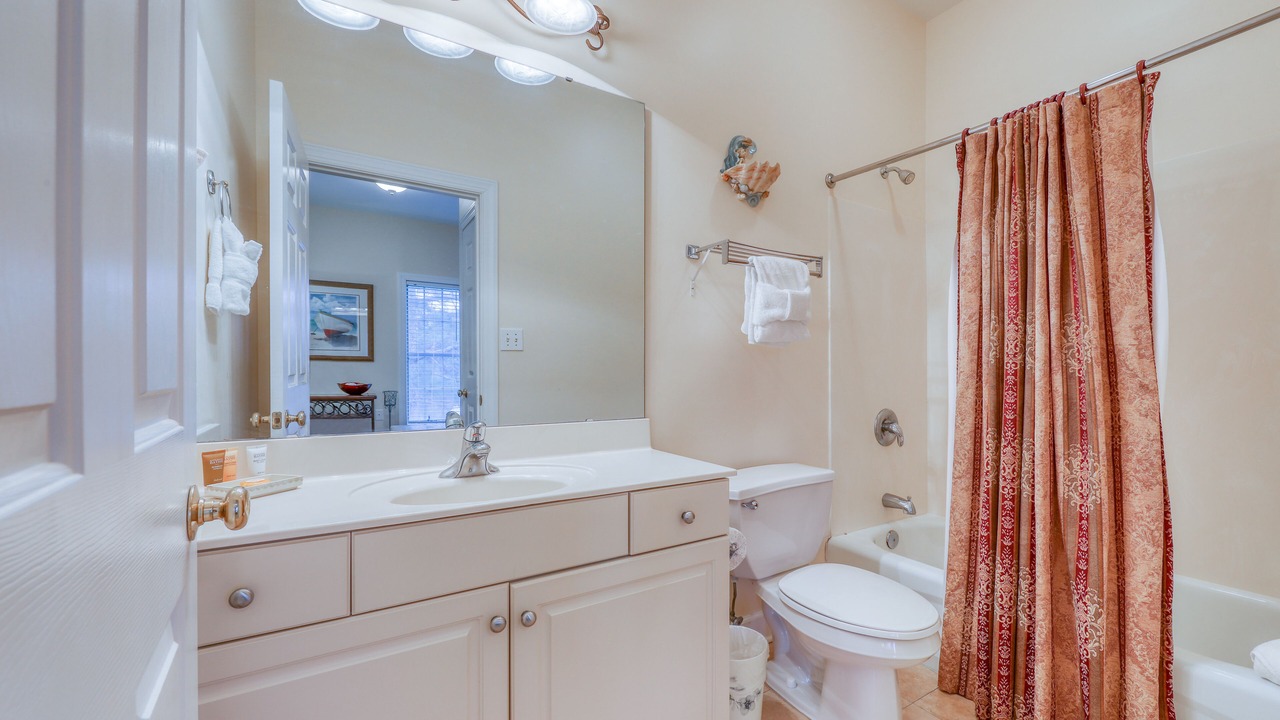 Photo of Bathroom in Seacrest Beach