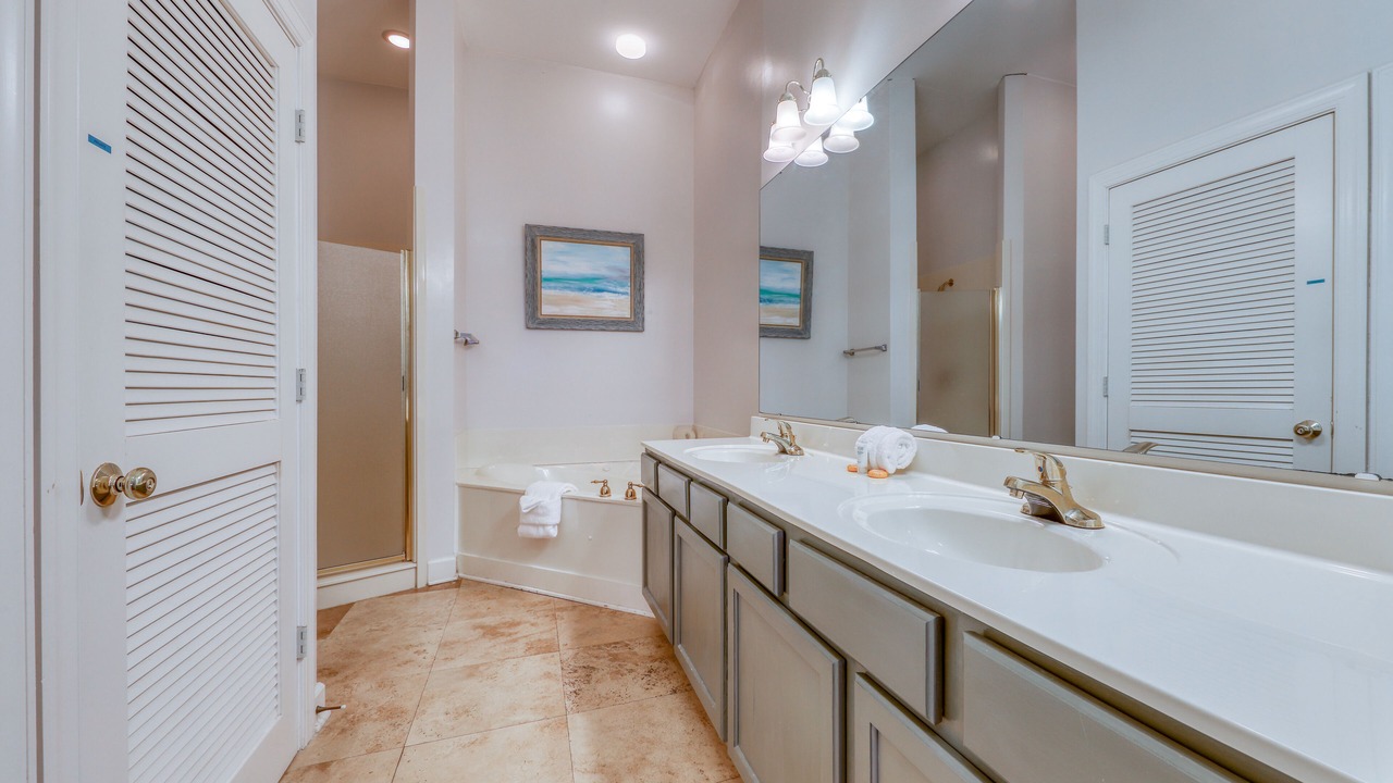 Photo of Bathroom in Seacrest Beach