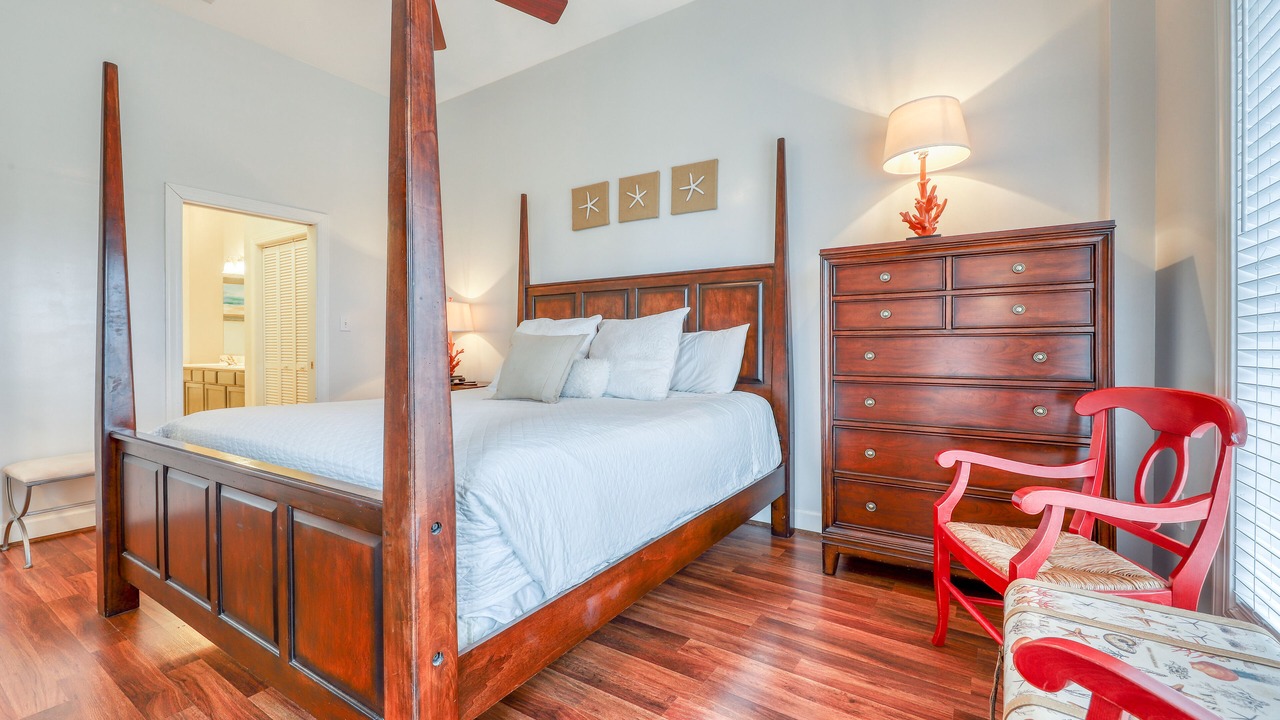 Photo of Bedroom in Seacrest Beach