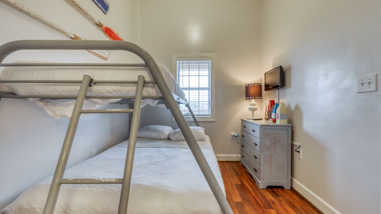Photo of Bedroom in Seacrest Beach